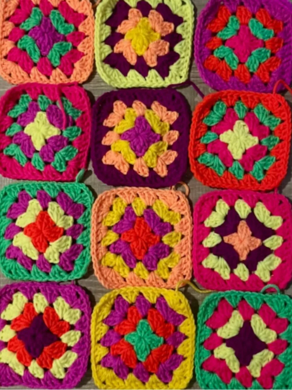 Lot of 20 4.5” Neon Mix Crochet TRADITIONAL GRANNY SQUARES Afghan Blanket